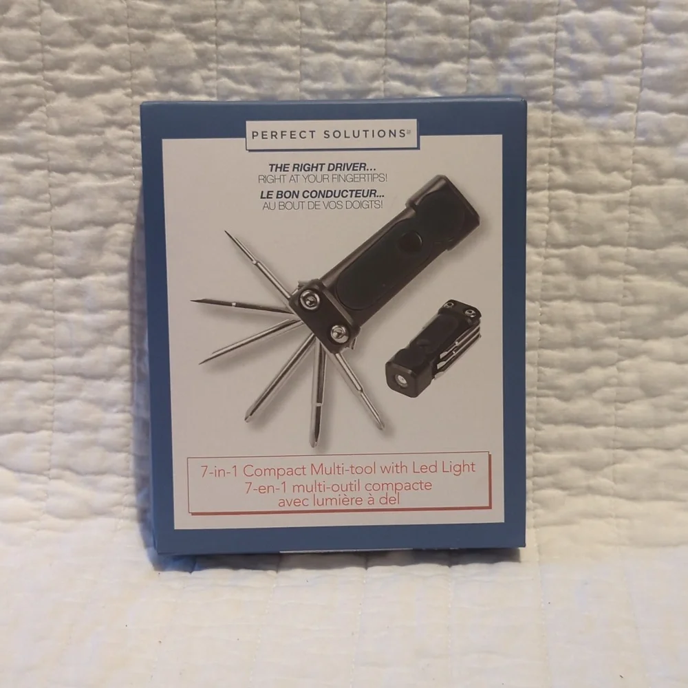 7-in-1 multi-tool with light - Picture 1 of 1